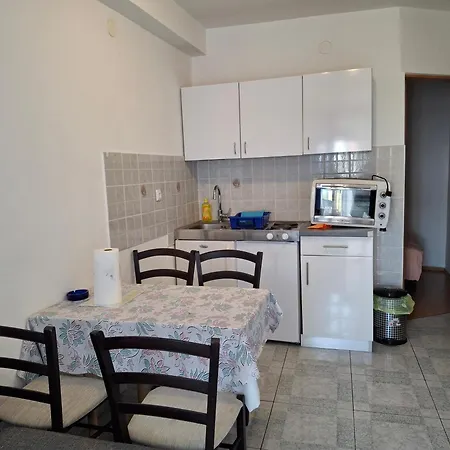 Apartmani Toni Crikvenica Exteriör bild