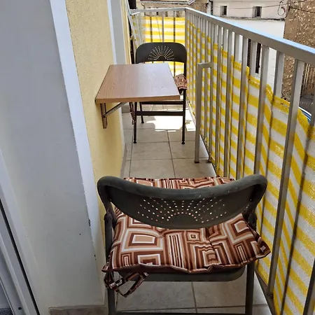 Apartmani Toni Crikvenica Exteriör bild