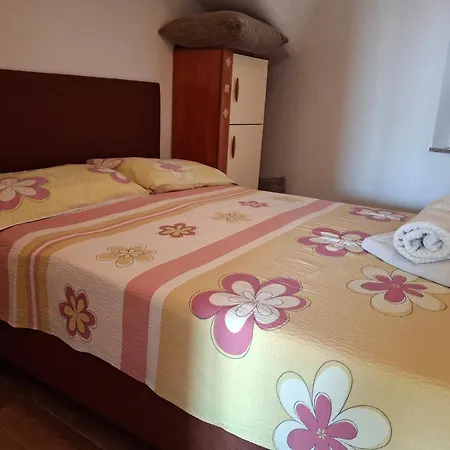 Apartmani Toni Crikvenica Exteriör bild
